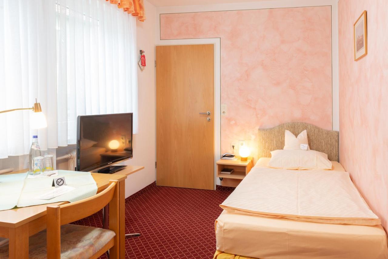 Hotel-Garni Goldener Schwan Bad Windsheim Exterior photo