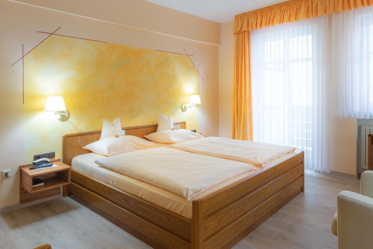 Hotel-Garni Goldener Schwan Bad Windsheim Exterior photo